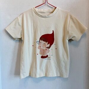 Cream Kids Shirt with Red Graphic size 110/5T